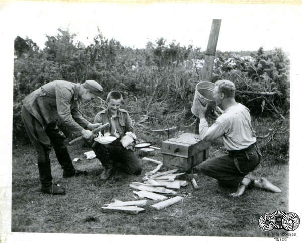 viestipataljoonalaisia